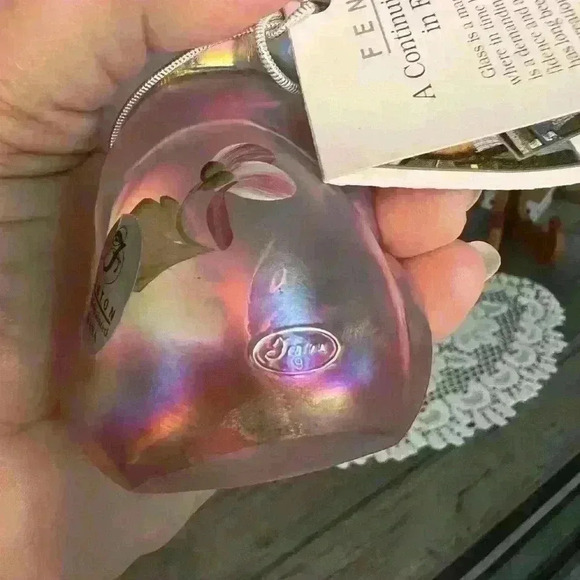 Fenton Pink Opalescent Hand Painted Floral Glass Bear Artist Signed By Artist. - Picture 6 of 11